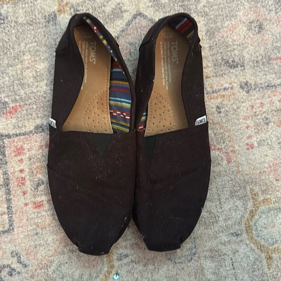 Brand new toms - Picture 1 of 2